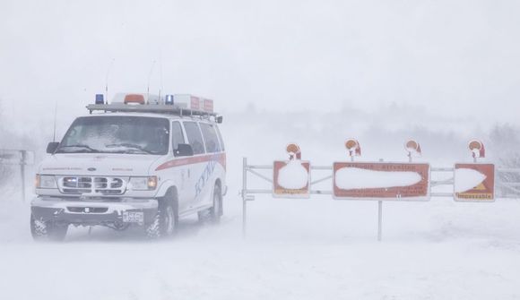 Vegir lokaðir á Vesturlandi, Vestfjörðum og Norðurlandi