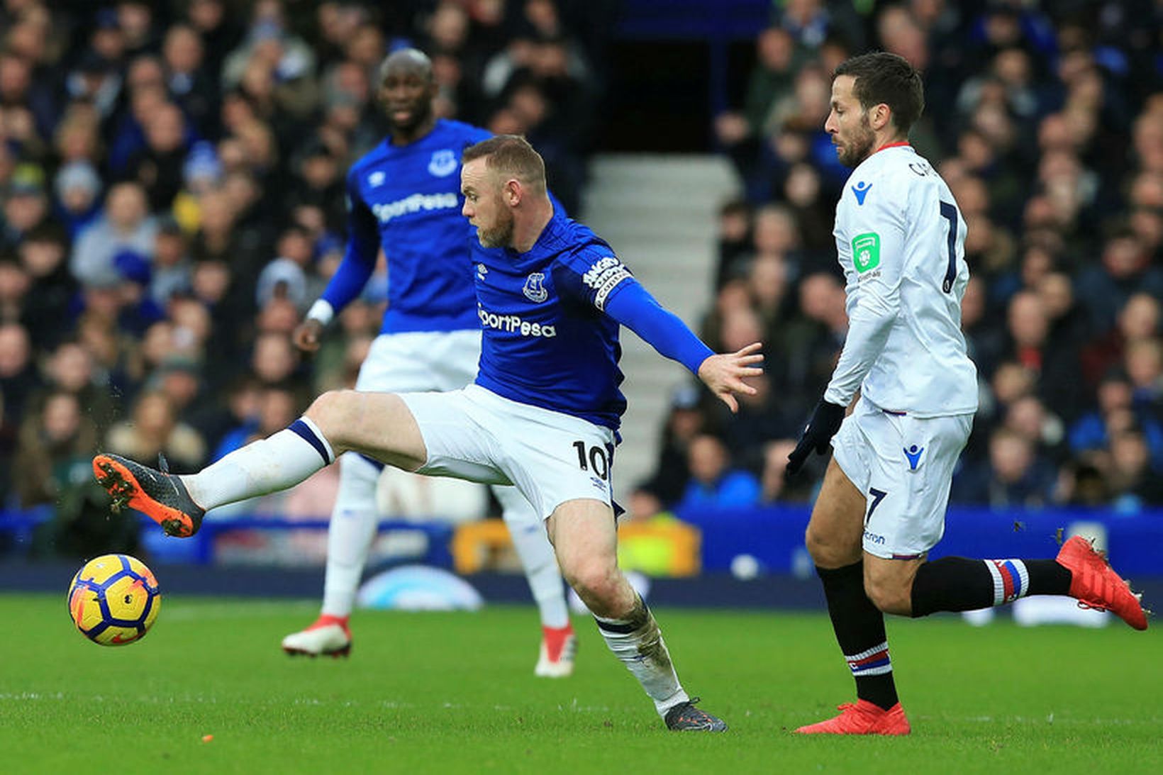 Wayne Rooney í leik með Everton.
