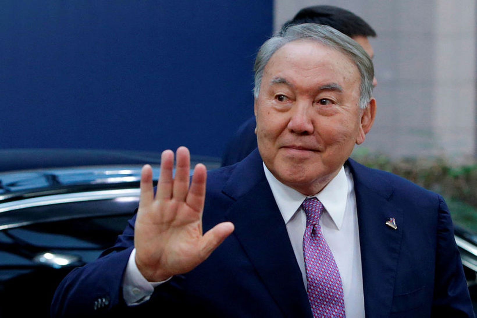 Nursultan Nazarbayev hefur ákveðið að stíga til hliðar.