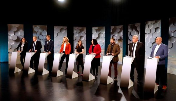 Leiðtogarnir tregir til handauppréttinga
