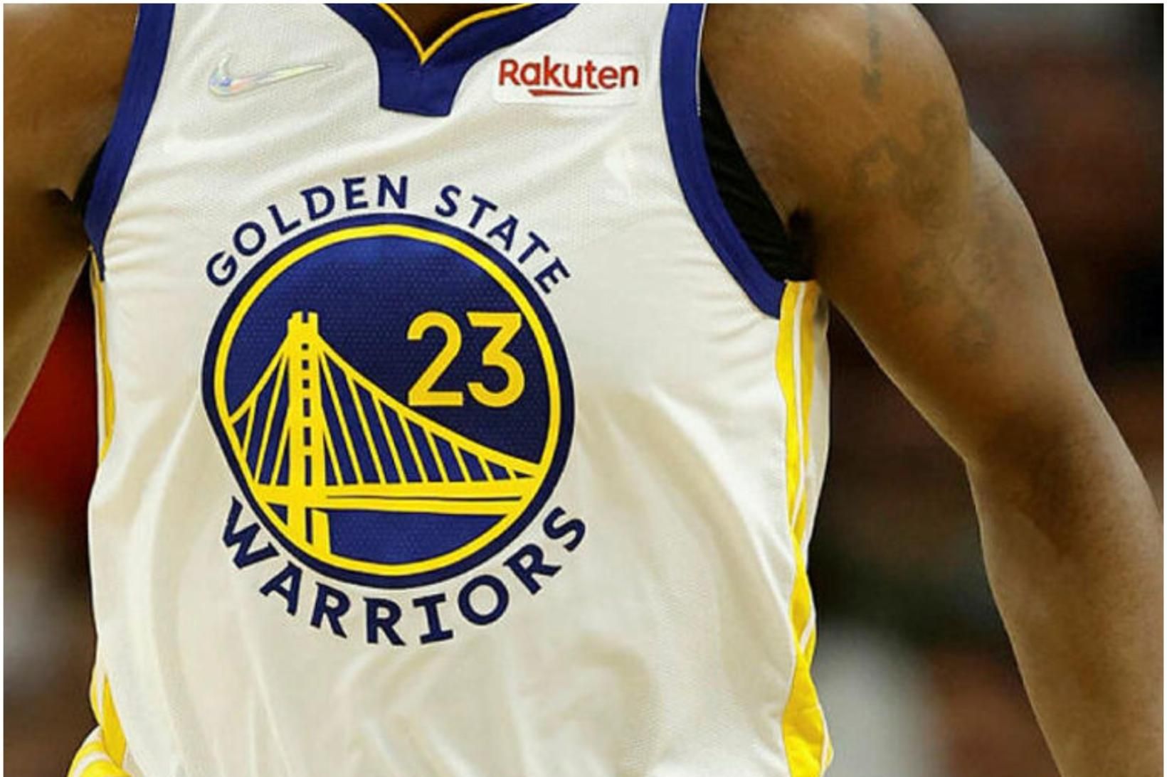 Golden State Warriors spila í NBA-deildinni í körfubolta.