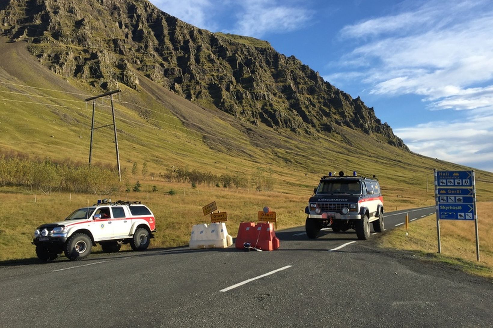 Brúnni yfir Steinavötn hefur verið lokað.