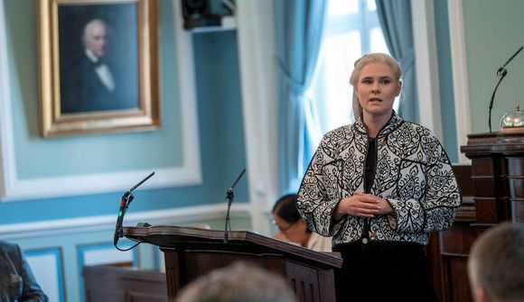 Dagskrártillaga frá stjórnarandstöðunni