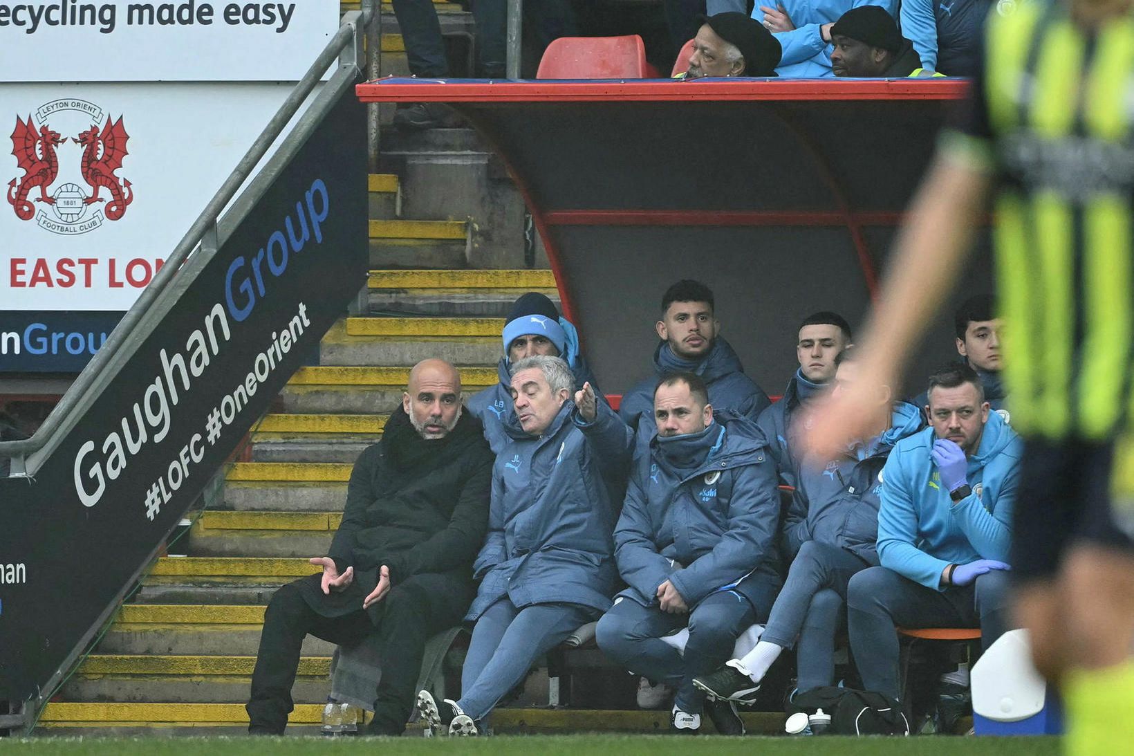 Pep Guardiola á hliðarlínunni í dag.