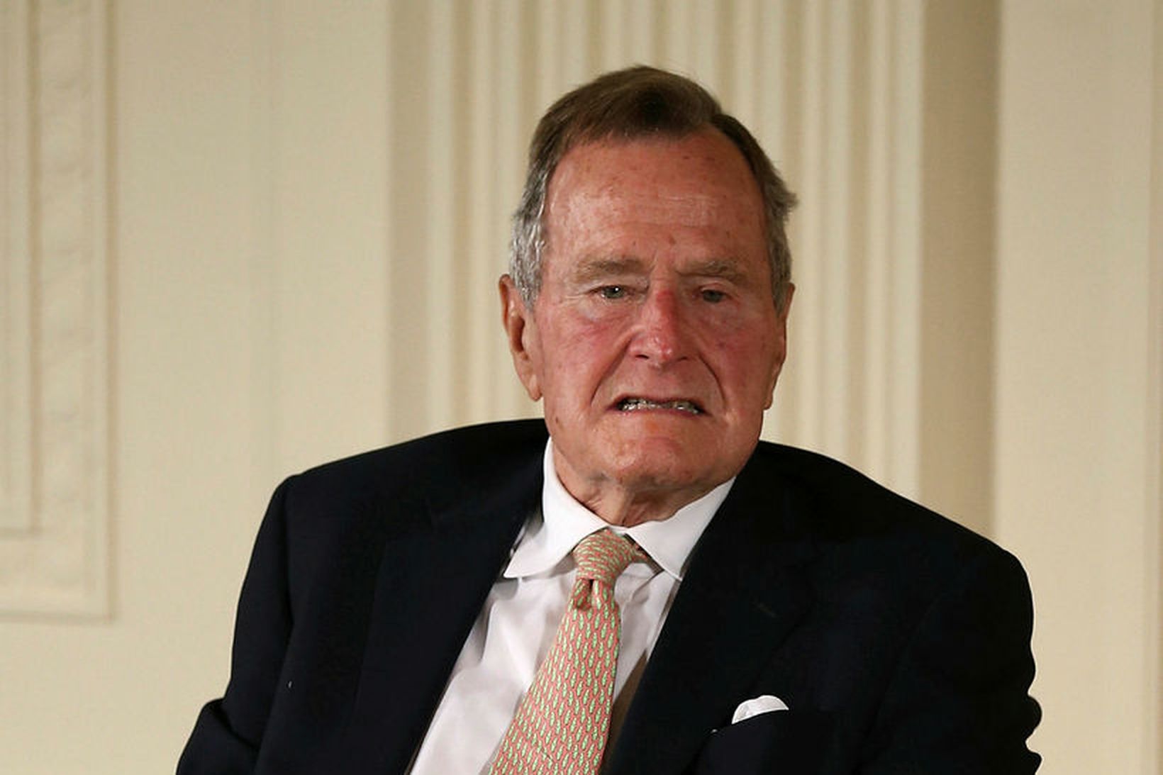George H. W. Bush fyrrverandi Bandaríkjaforseti. Talsmaður Bush hefur viðurkennt …