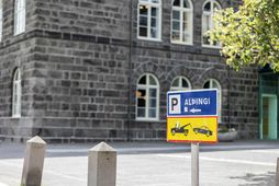 Þingstörf ná óvenju langt inn í sumarið í ár.