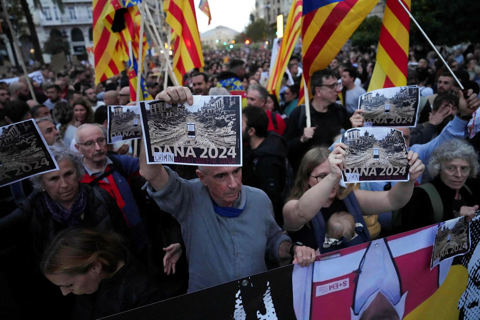 Fjölmargir mótmæltu í Valencia í dag.