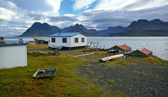 Aðeins sveitarstjórn getur fengið lista