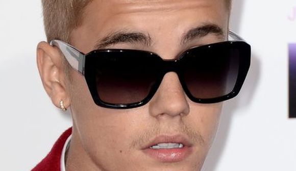 Bieber biðst afsökunar