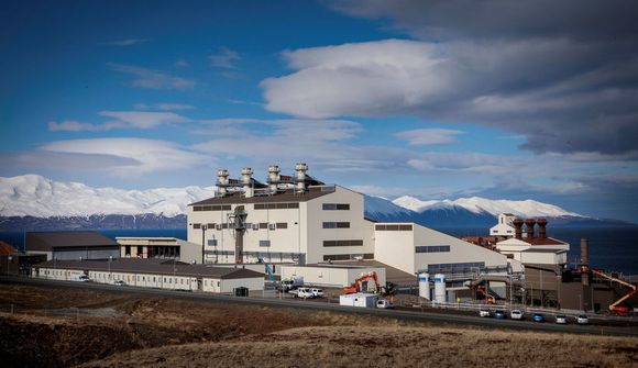 Framleiðslan stöðvuð og starfsfólki sagt upp