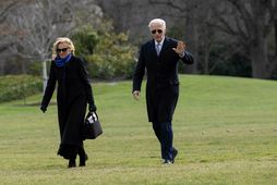 Joe Biden ásamt eiginkonu sinni, Jill Biden.