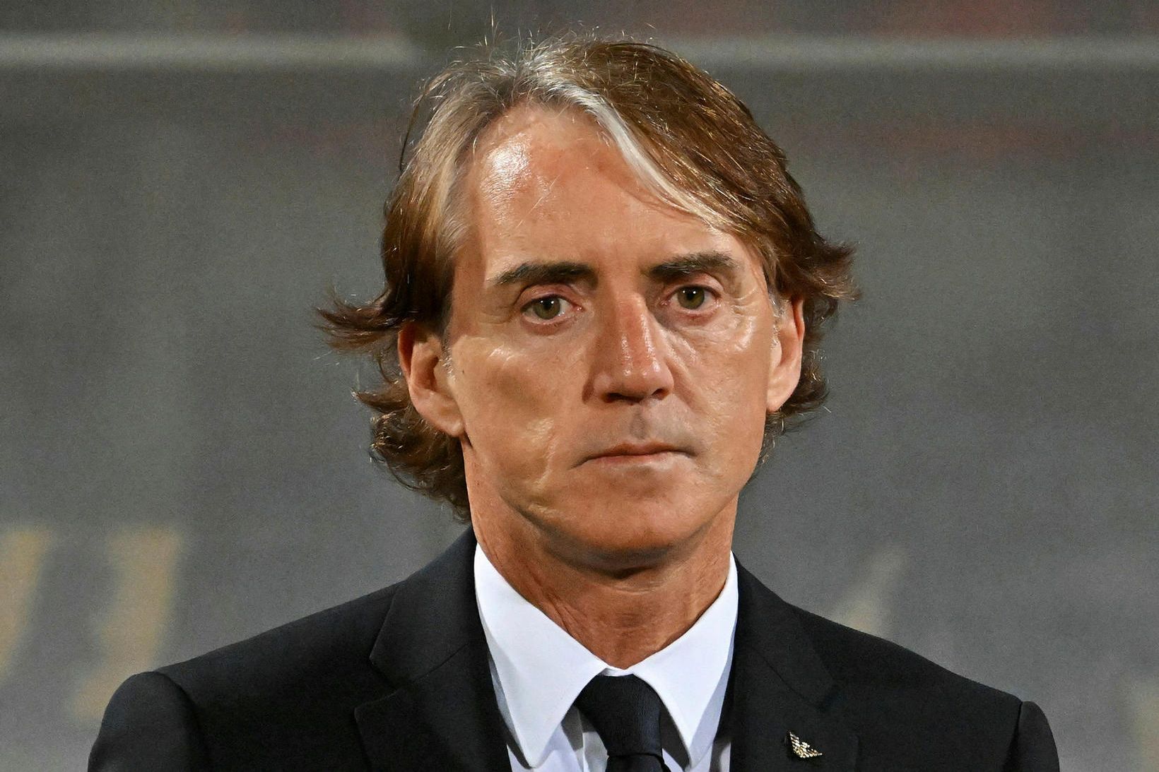 Roberto Mancini íhugull á hliðarlínunni á Möltu í gær.