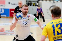 Aron Pálmarsson er á förum frá FH, samkvæmt Handball-Planet.