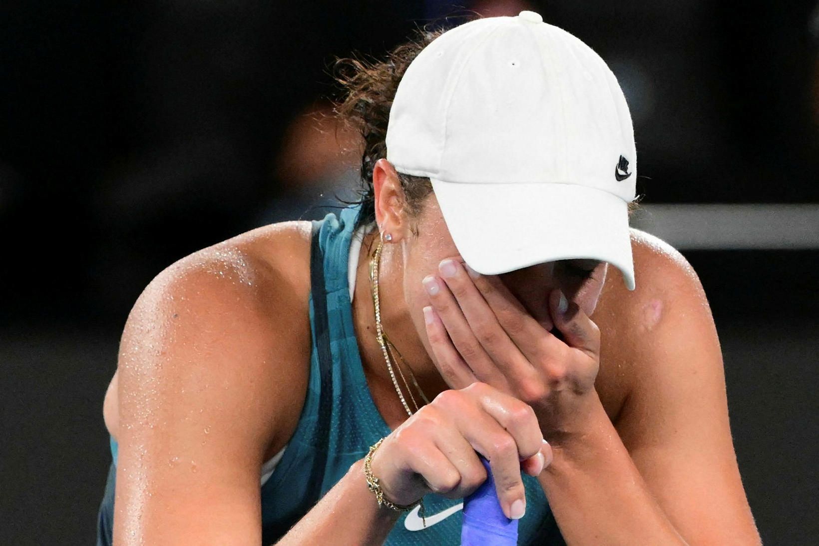 Madison Keys fagnar glæsilegum sigri í dag.