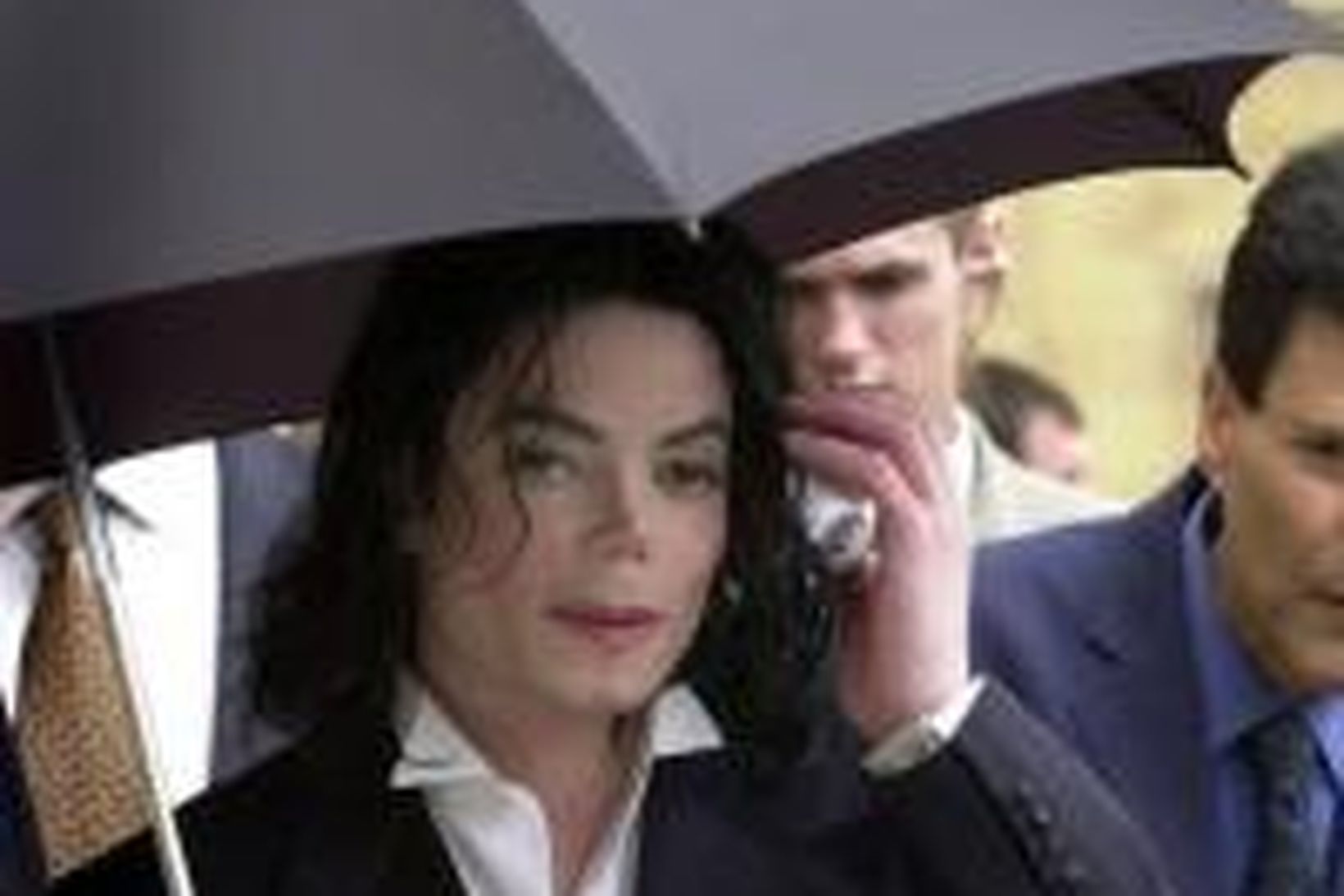 Michael Jackson verður að fara að safna peningum, ætli hann …