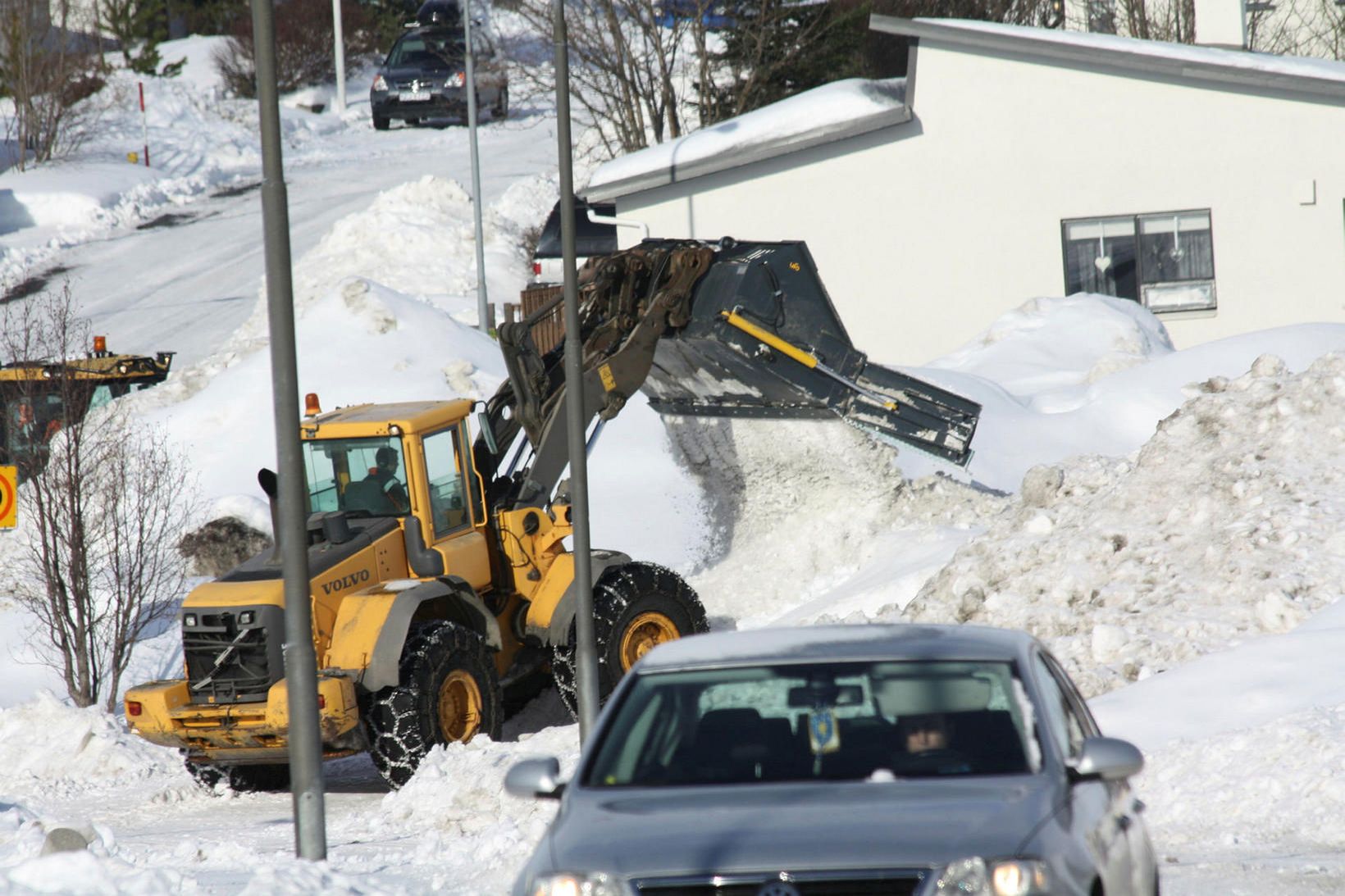 Samningum við alla verktaka við snjómokstur á Akureyri hefur verið …