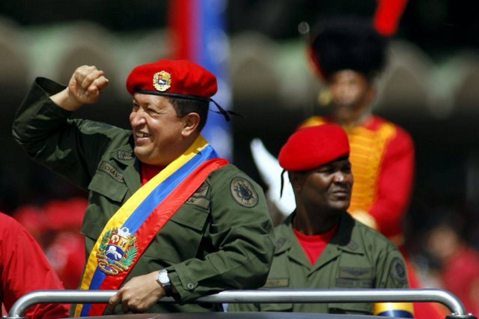 Hugo Chavez, forseti Venesúela, á hersýningu í höfuðborginni Caracas.