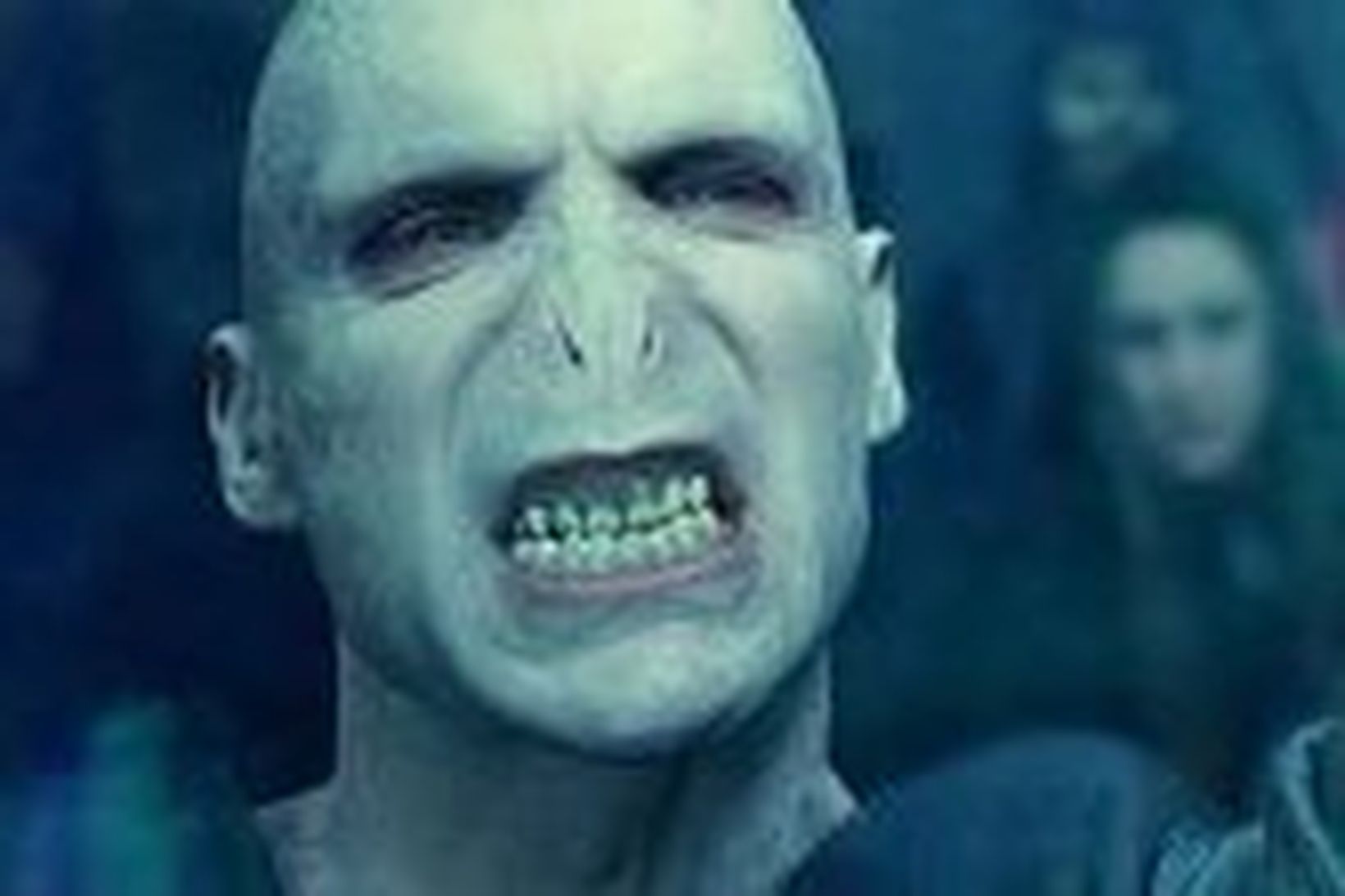 Raph Fiennes leikur Voldemort í myndunum um Harry Potter.
