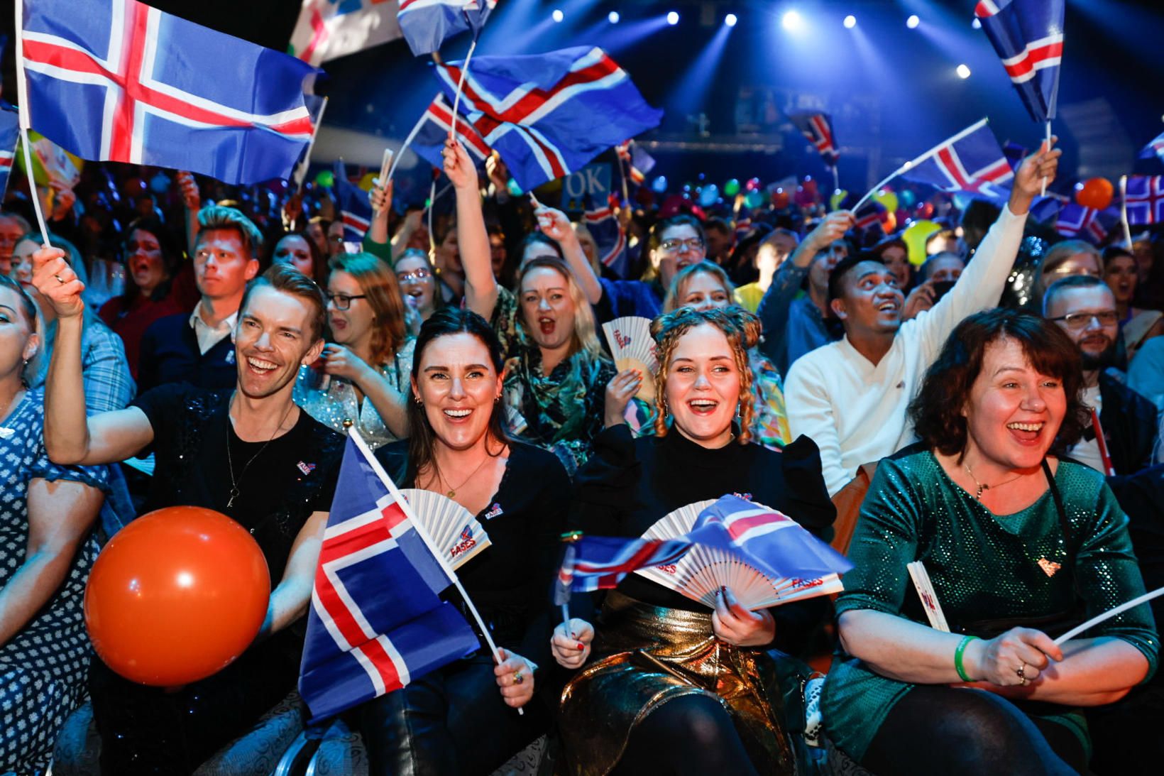 Það er stemning í Söngvakeppnishöllinni í Gufunesi.