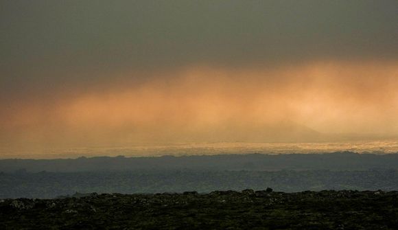 Íbúar í Reykjanesbæ loki gluggum í nótt