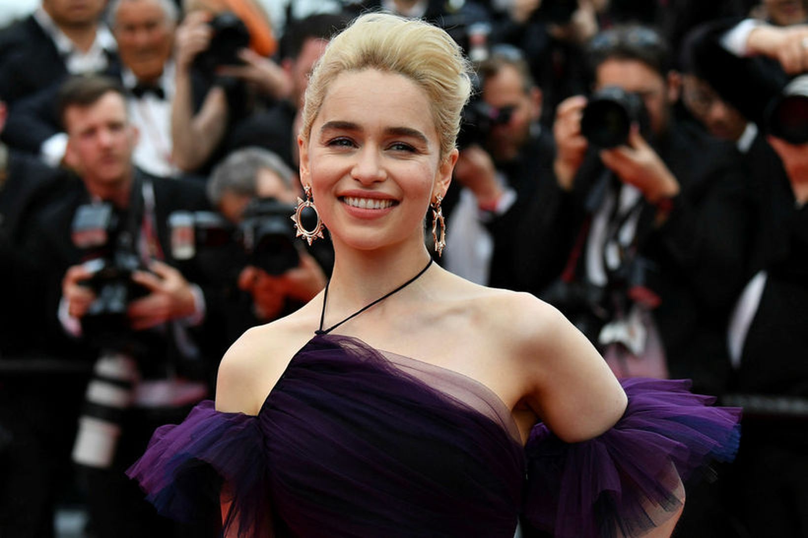 Emilia Clarke í kjól frá Dior á Cannes.