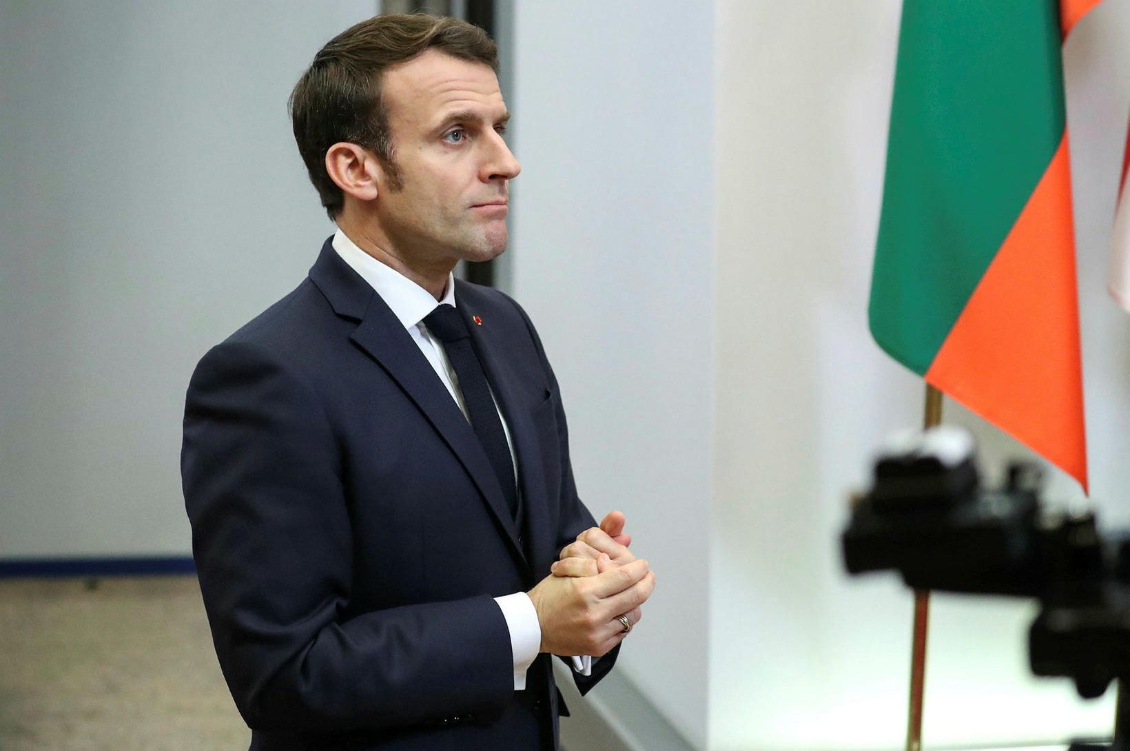 Kvenréttindasinnar argir út í Macron: „Láttu legin okkar vera“ 