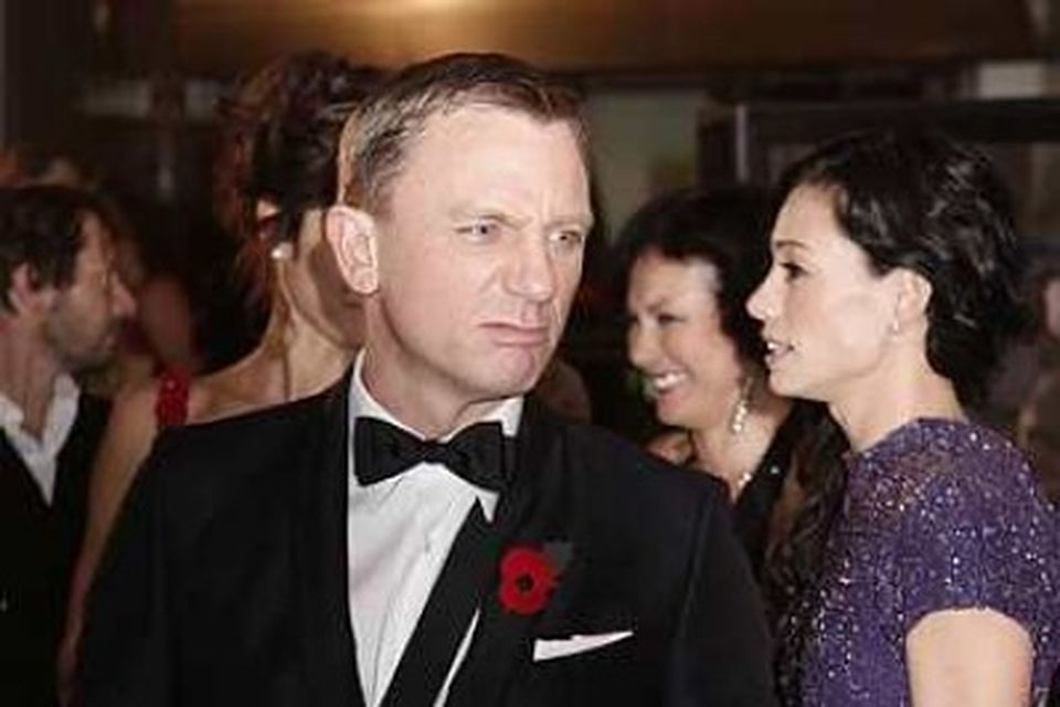Daniel Craig setur upp Bond-svip.