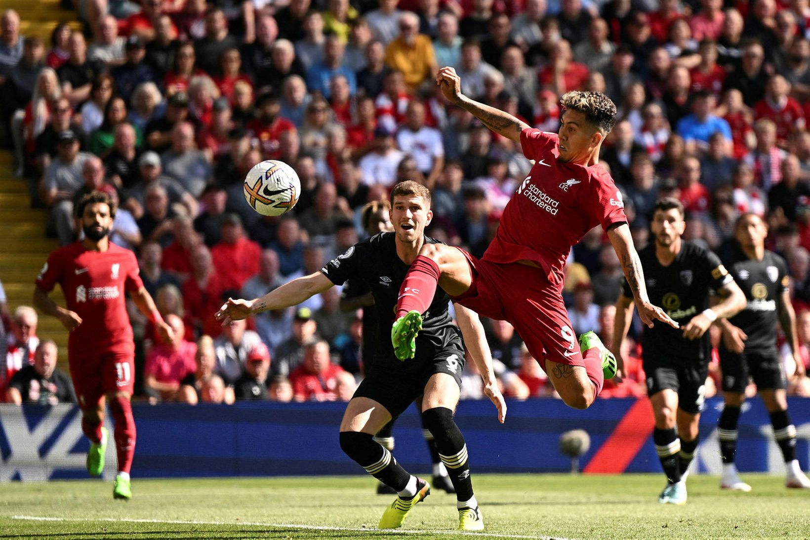 Roberto Firmino skorar fyrir Liverpool gegn Bournemouth fyrr á tímabilinu …