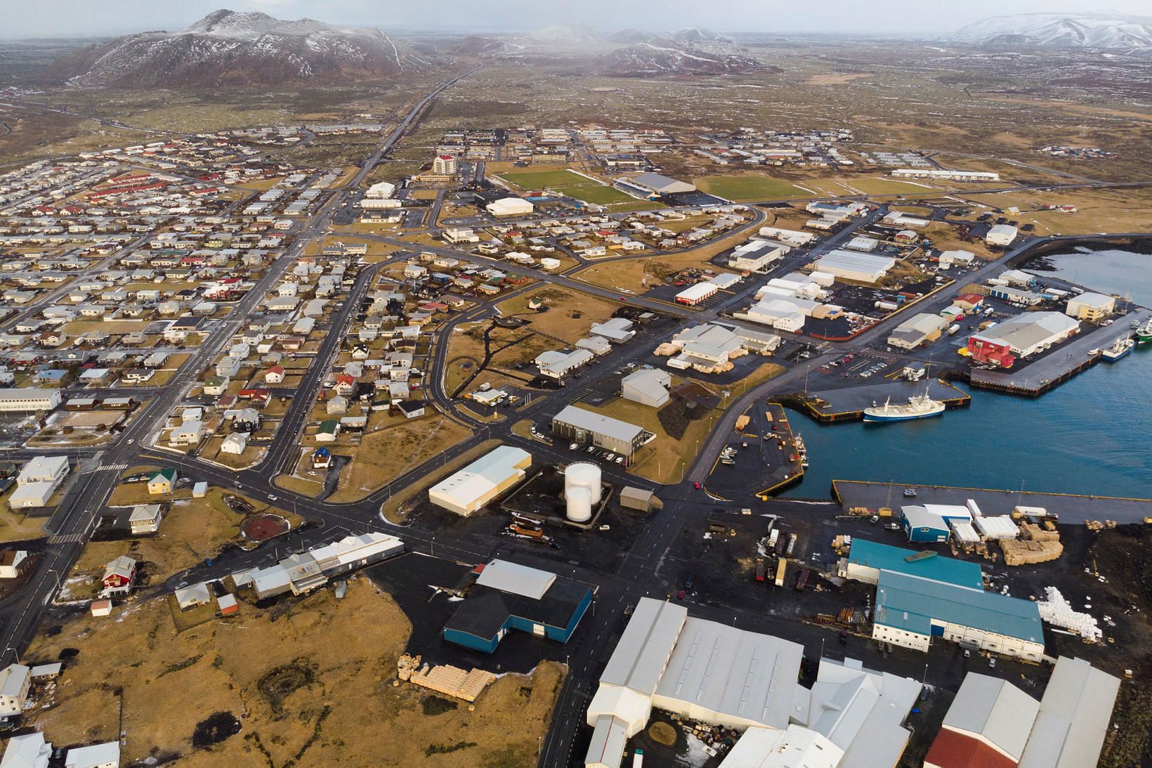 Skjálftinn varð þrjá kílómetra norðaustur af Grindavík.