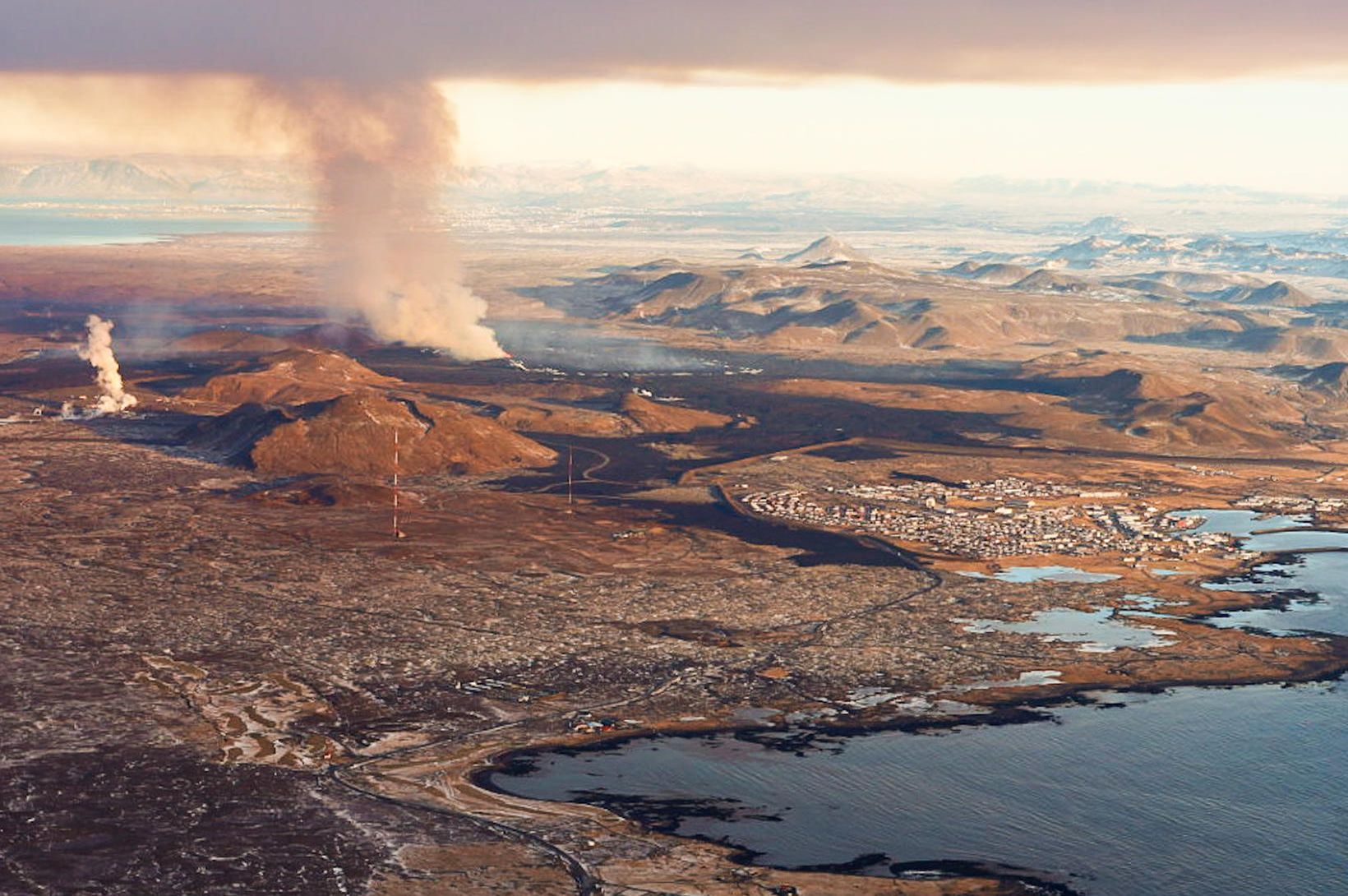 Litlar líkur á að hraunið nái til mannvirkja