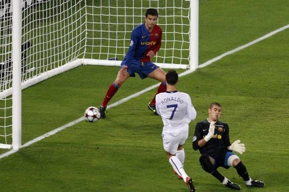 Ronaldo var nærri búinn að skora.