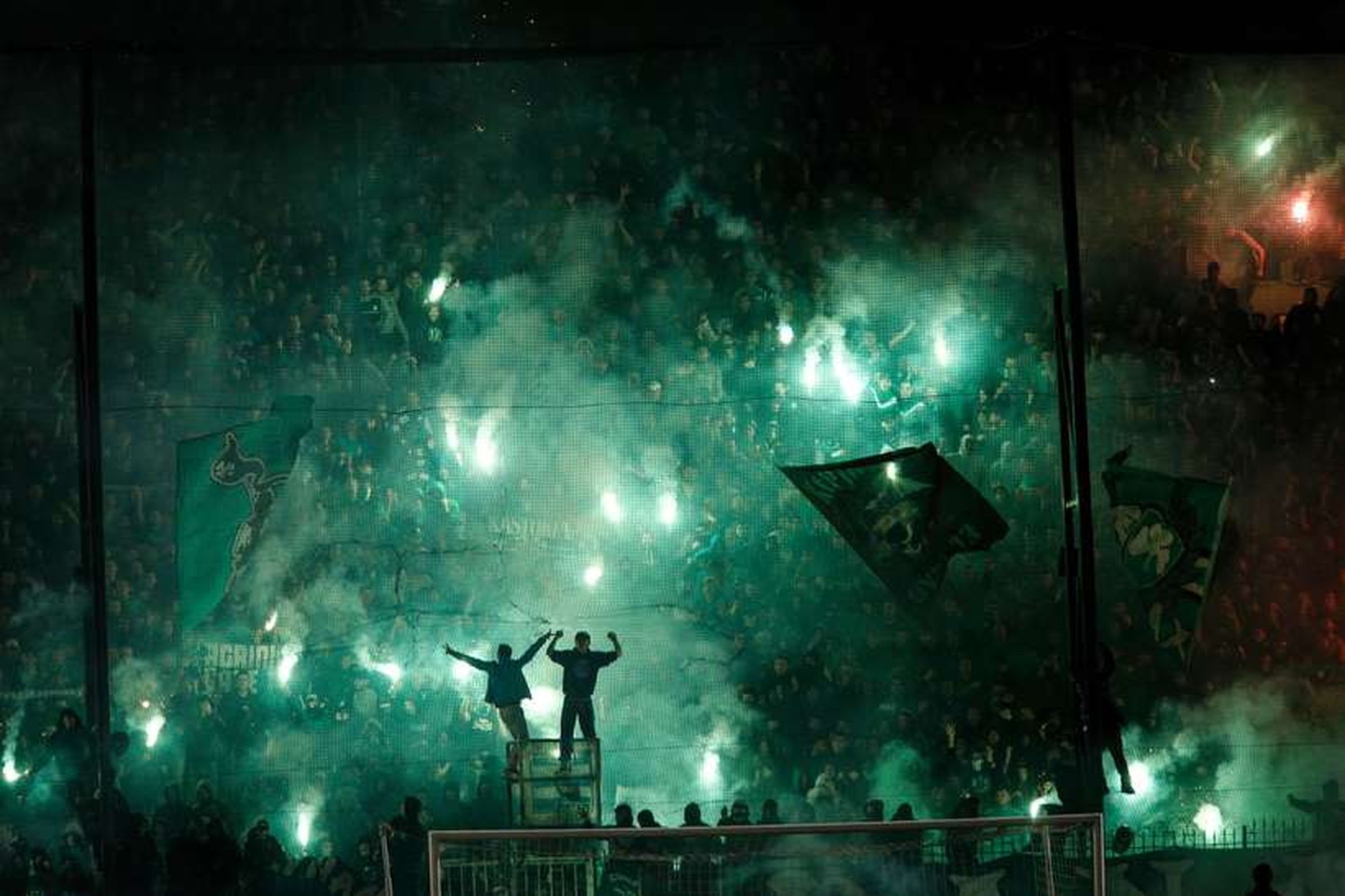 Stuðningsmenn Panathinaikos eru líflegir.