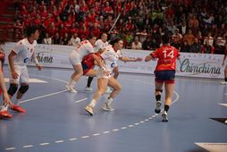 Elísa Elíasdóttir fremst í flokki í vörninni í dag.