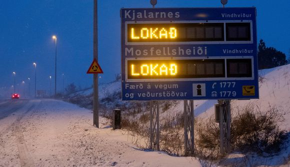 Vegir lokaðir óvenju lengi