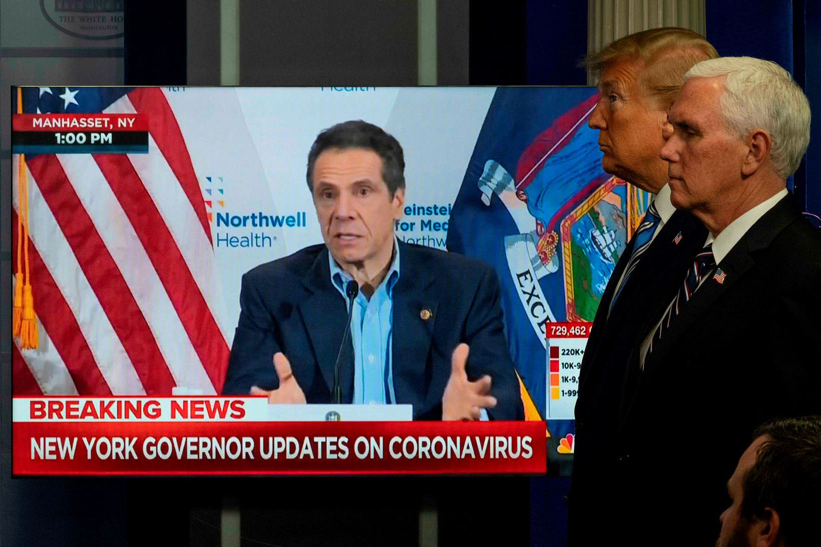 Andrew Cuomo ríkisstjóri New York og Donald Trump Bandaríkjaforseti ætla …