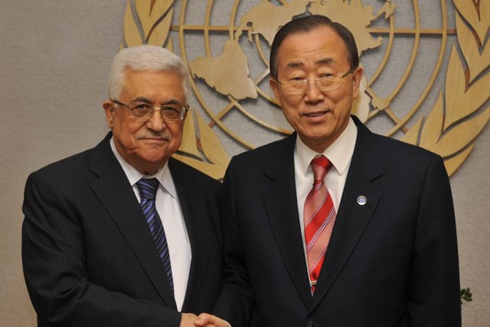 Mahmoud Abbas, leiðtogi Palestínumanna, sést hér með Ban Ki-Moon, framkvæmdastjóra …