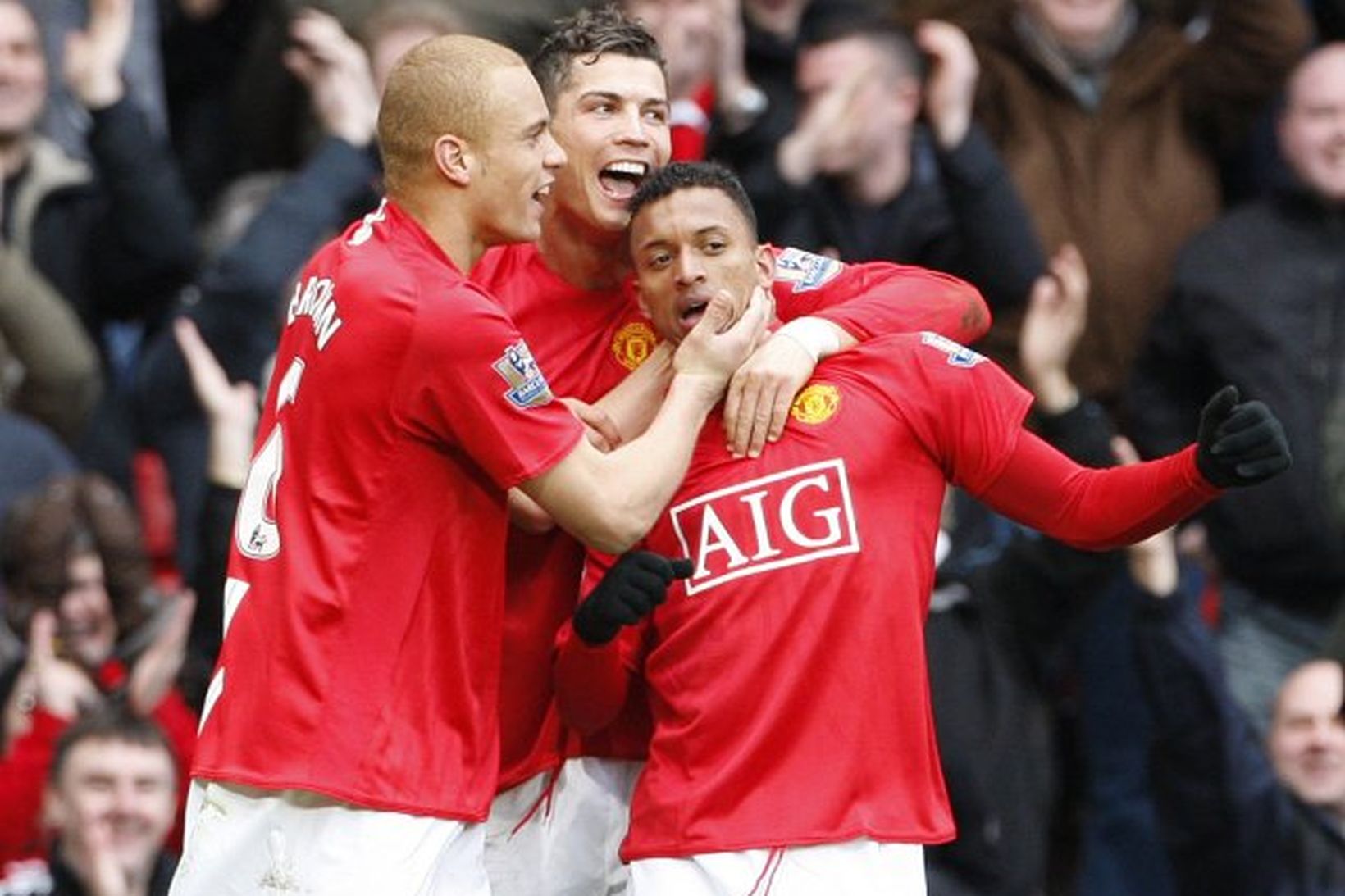 Nani og Cristiano Ronaldo ásamt Wes Brown í leiknum gegn …