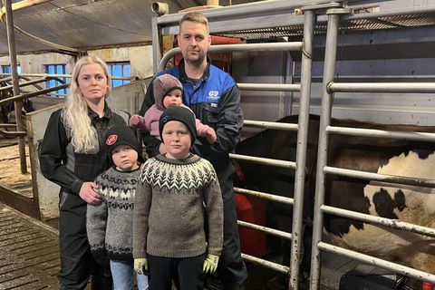Helga Björg Helgadóttir and her late husband Guðjón Björnsson with their three children. Helgadóttir is now battling a system that does not account for people dying.