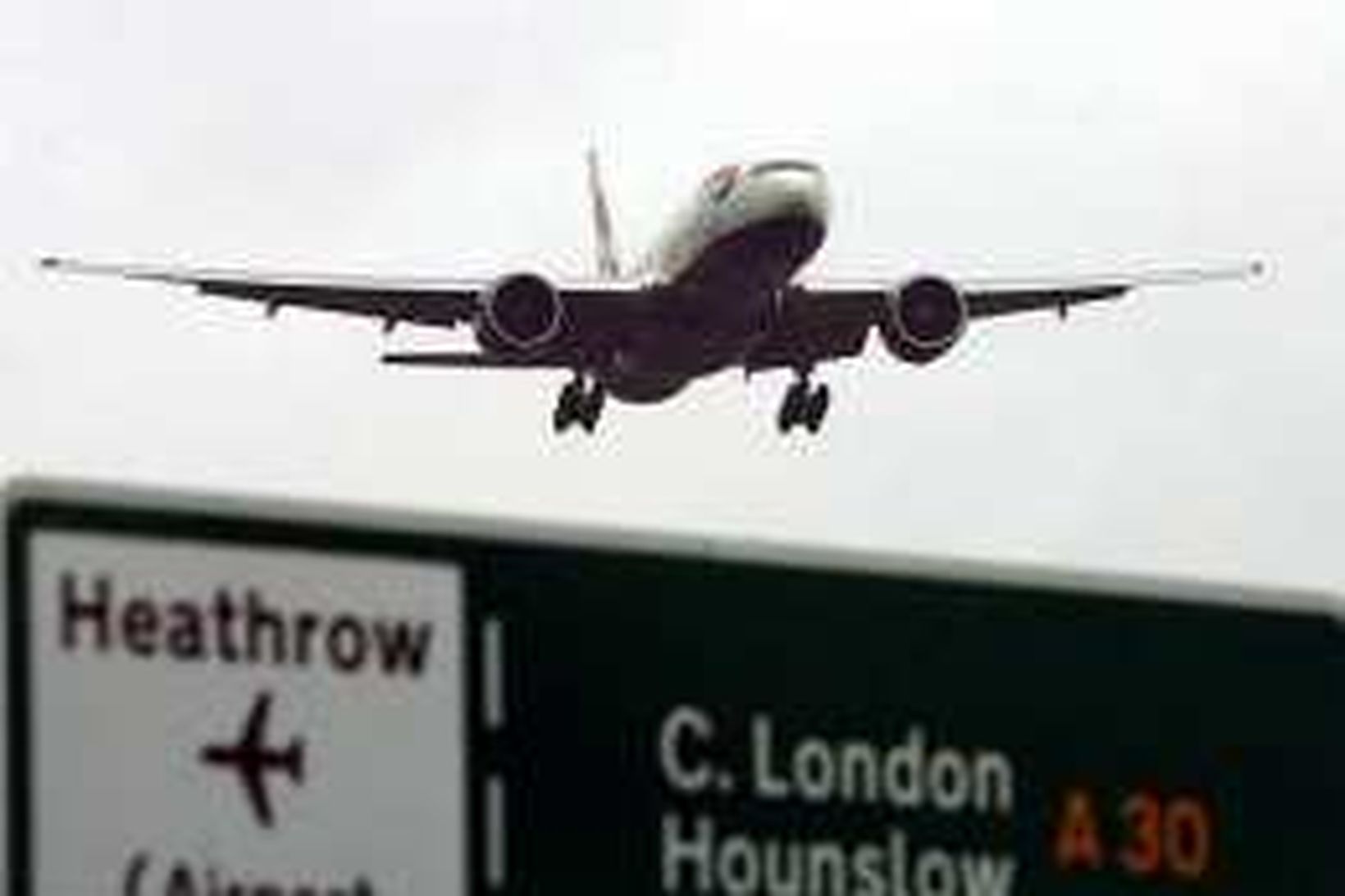 68 milljónir farþega fara um Heathrow flugvöll árlega, en völlurinn …