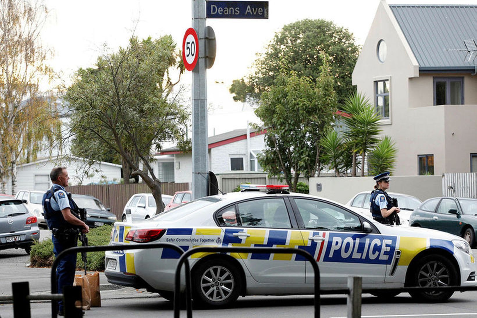 Lögreglan við Masjid al Noor-moskuna í Christchurch.