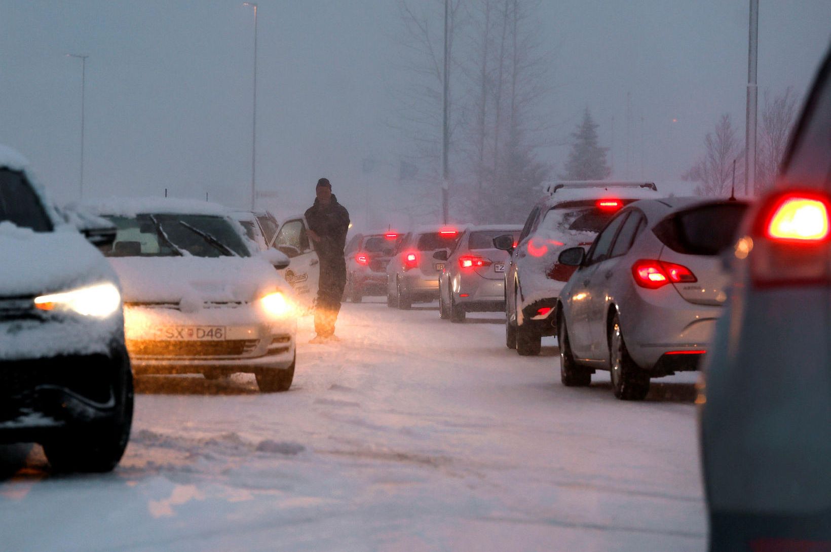 Varasamt ferðaveður á morgun 