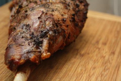 Something for the weekend? An easy-peasy leg of lamb.
