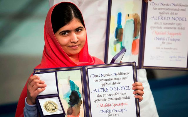 Malala varð friðarverðlaunahafi Nóbels yngst manna árið 2014, þá aðeins 17 ára gömul.