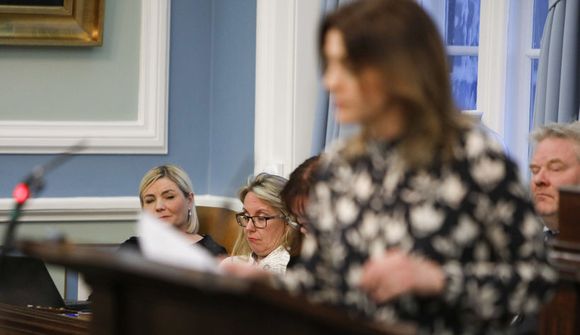 Vantrauststillagan gegn ráðherra felld 