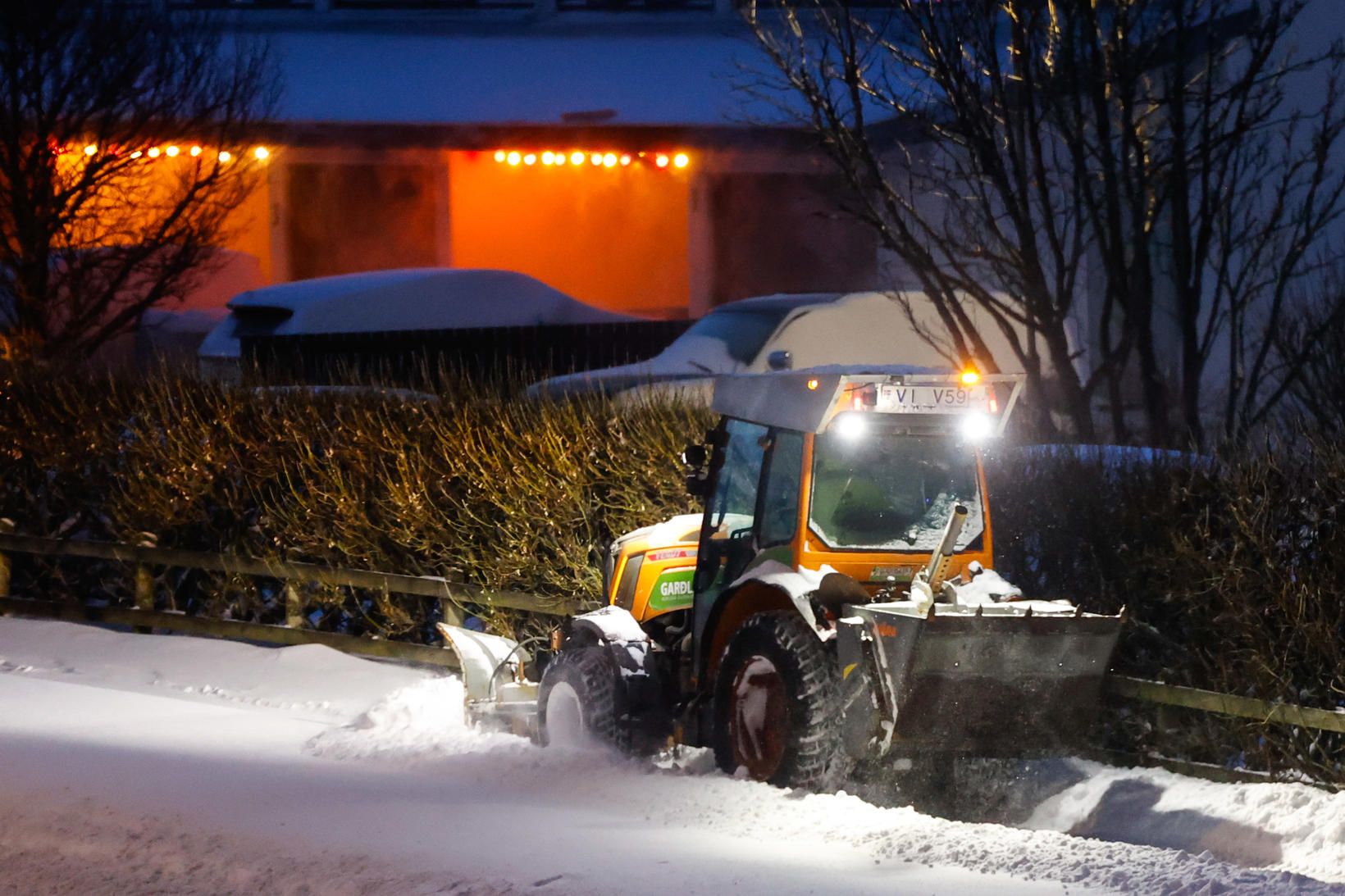 Snjómokstur í höfuðborginni í morgun.