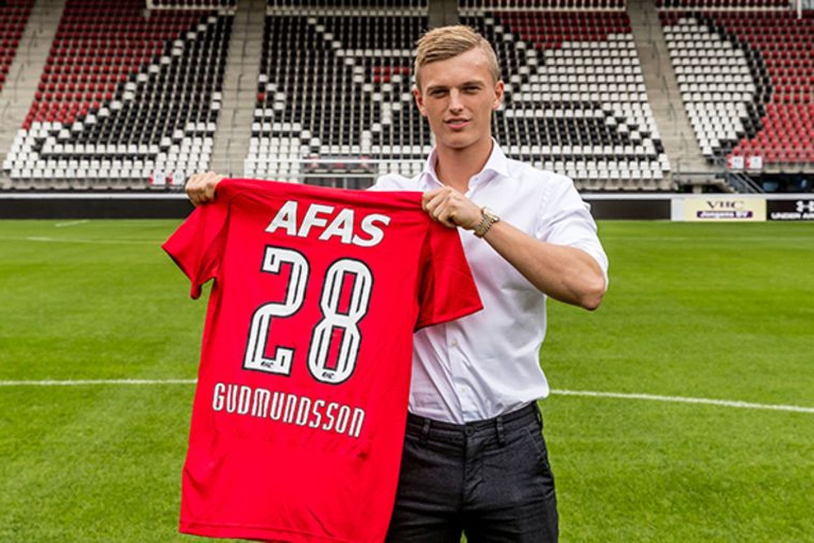 Albert Guðmundsson er kominn til AZ Alkmaar í Hollandi.