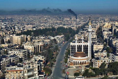 Rússar hafa gert loftárásir á hluta Aleppo-borgar í Sýrlandi.