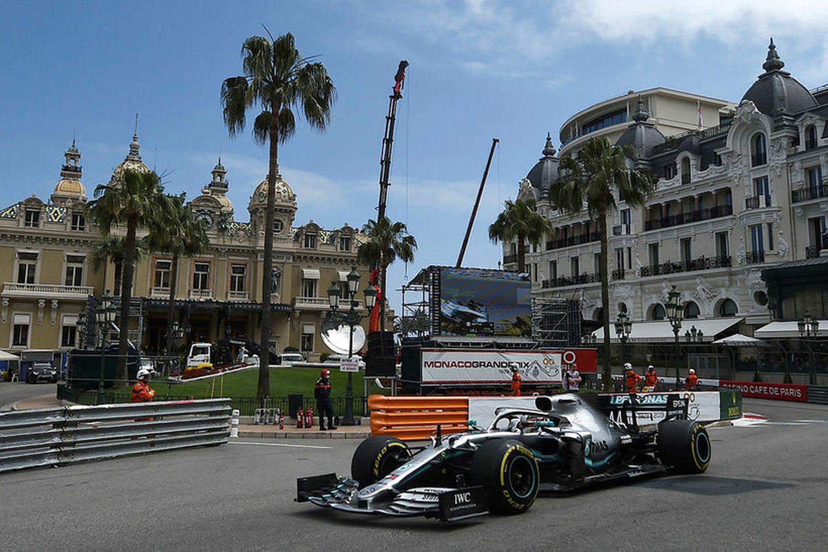 Lewis Hamilton á seinni æfingu dagsins í Mónakó.