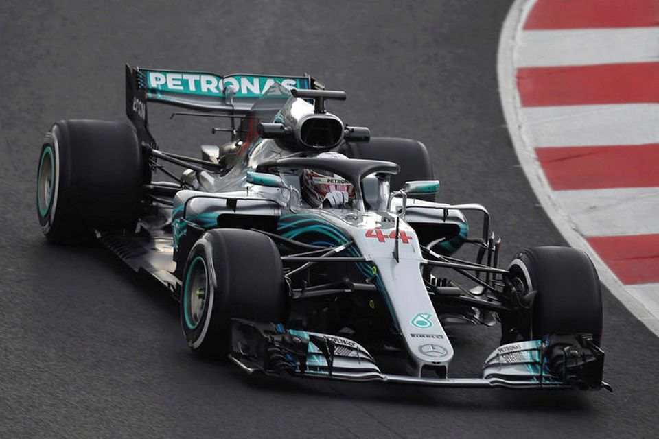 Lewis Hamilton í Barcelona í dag á Mercedesbílnum.