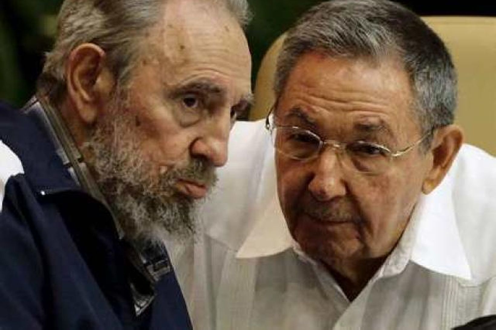 Bræðurnir Fidel og Raúl Castro.
